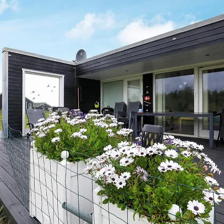 8 Person Holiday In * Brovst