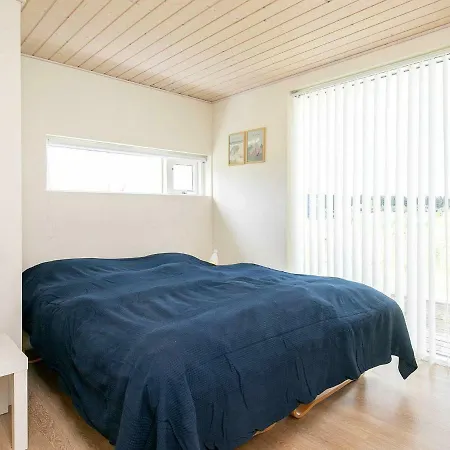 8 Person Holiday In Brovst